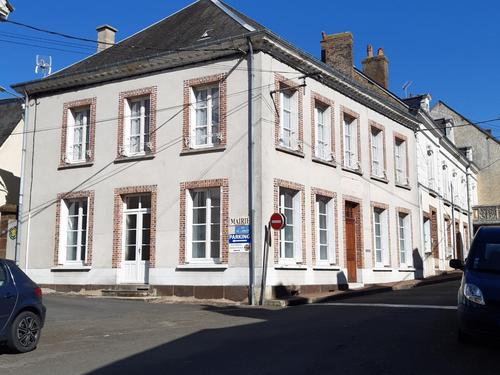 Le Roussard à Sarge Sur Braye