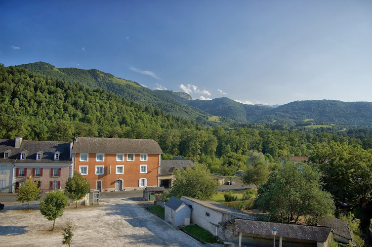 Hôtel Ladagnous à Peyrouse