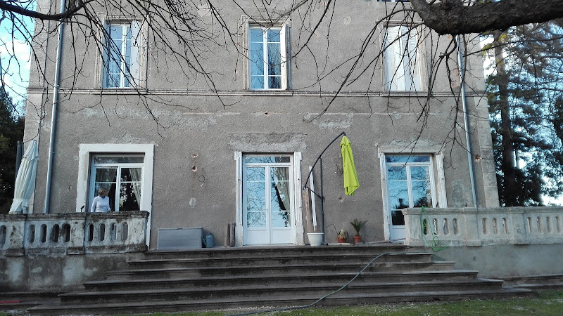 Villa Saint Privat Chambres D hôtes à Pouzilhac