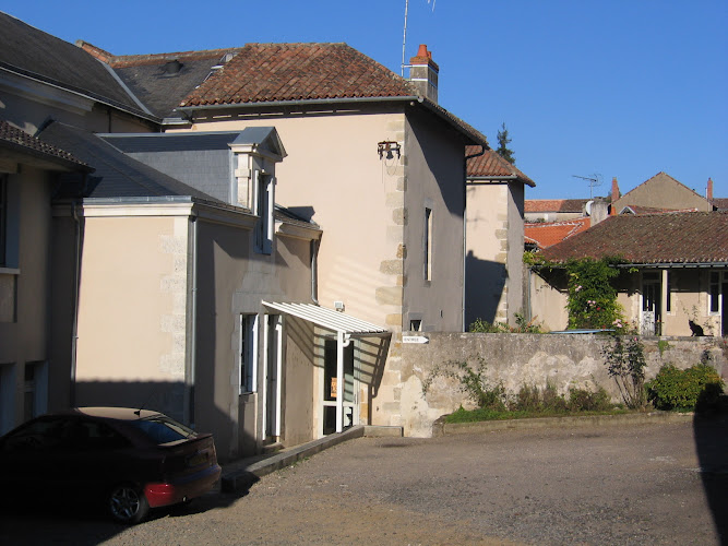 Mjc Résidence Habitat Jeunes à L'Isle-Jourdain