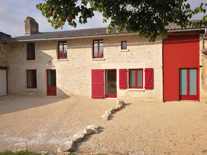 Les gites de Poué à Cuhon