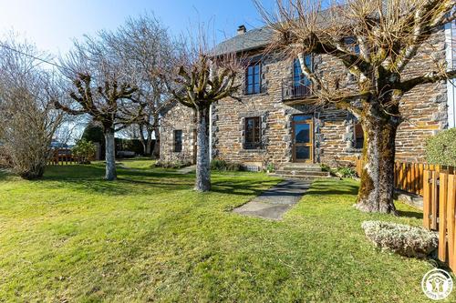 63g1348 à Saint Julien Puy Laveze