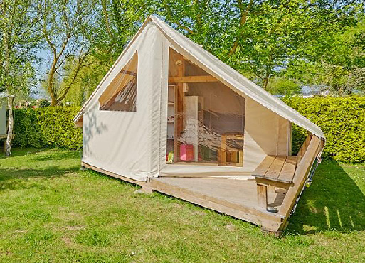 Camping du Pont d Oust à Peillac