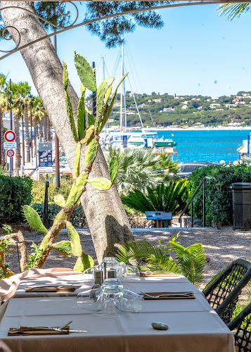Hôtel Restaurant Les Palmiers à Sainte-Maxime