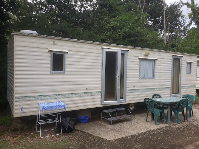 Camping Lapartence à Nousse