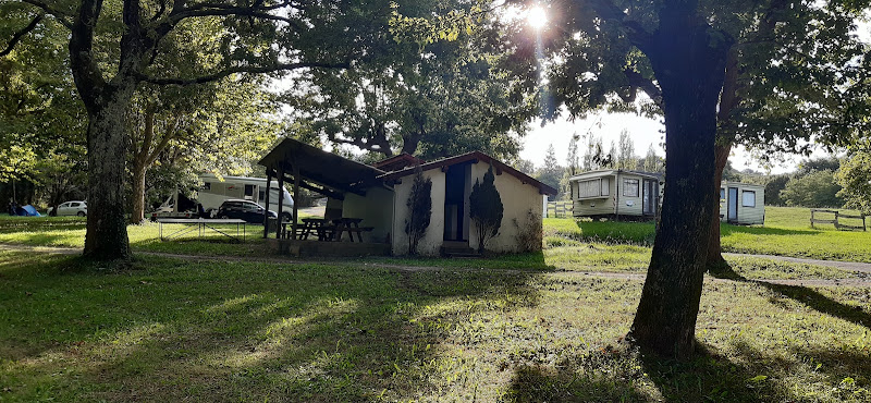 Camping Aire Naturelle Maison Donamartia à Saint-Pée-sur-Nivelle