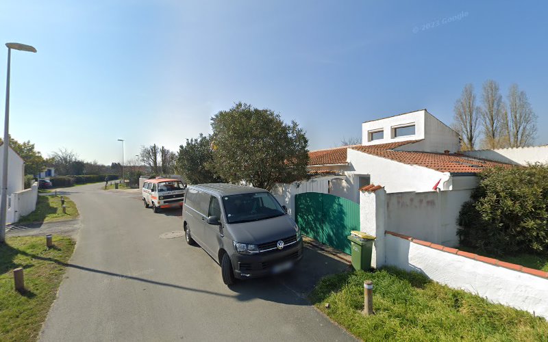 Islandsurfcamp à Dolus-d'Oléron