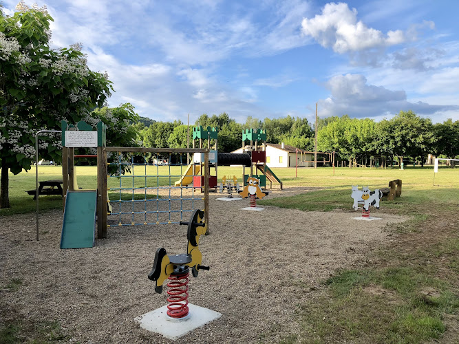 Camping Municipal Le Bourniou à Saint-Julien-de-Lampon