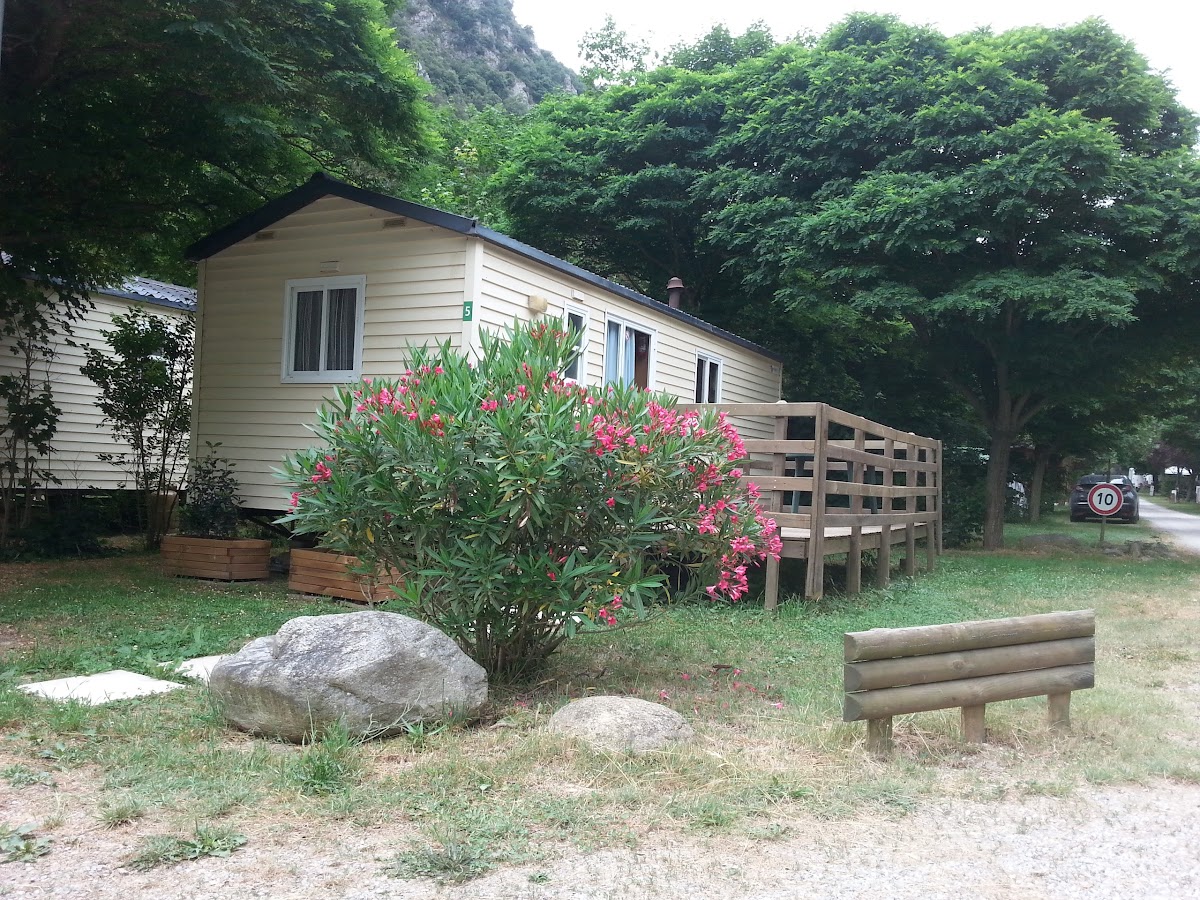 Camping du Mas de Lastourg ***
