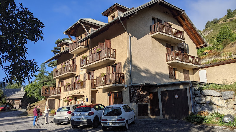 Les Balcons de Combe-Rousset à Aiguilles
