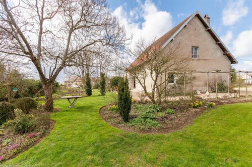 Le Gîte de la Clochette à Charmes