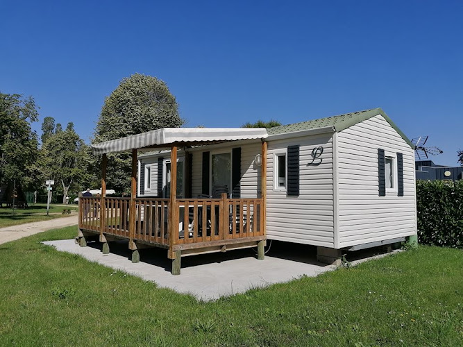 Camping Au Bord du Loir *** à Le Lude