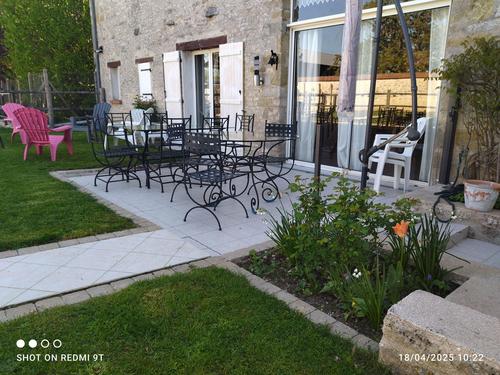 Chez Nénette 12 pers à Yèvre-la-Ville
