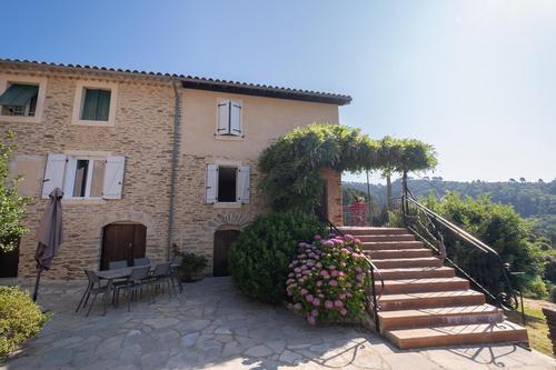 La Maison de Flavie à Saint Julien Des Points