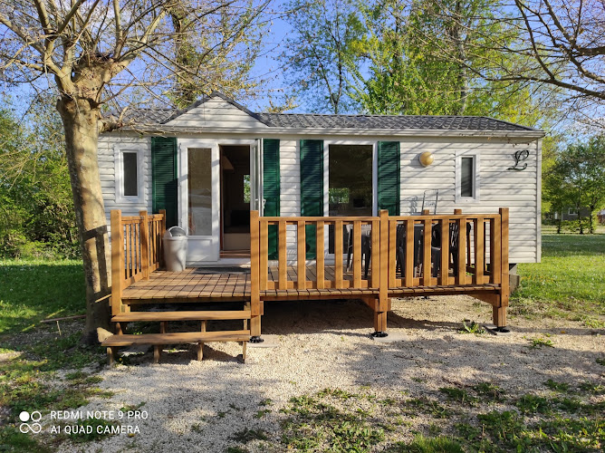 Camping Paradis Aubeterre sur Dronne à Laprade