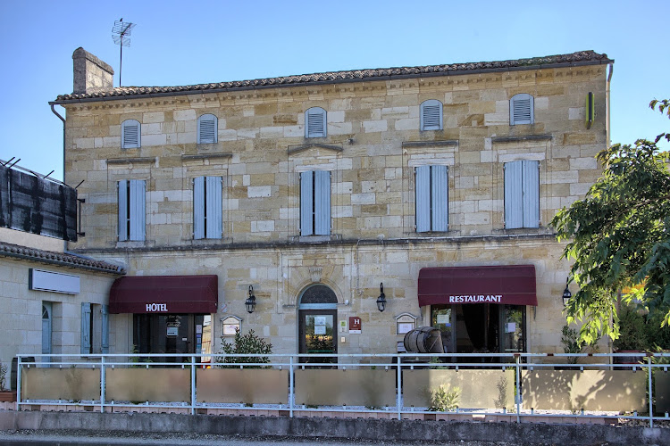Hôtel Restaurant le Bon Duc à Les Billaux