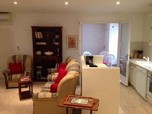 Gîte l'Oustaou de Justine à Puget Sur Argens