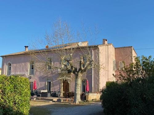 Maison de Maître à GENERAC