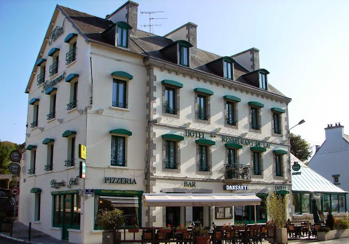 Hôtel du Lac à Huelgoat