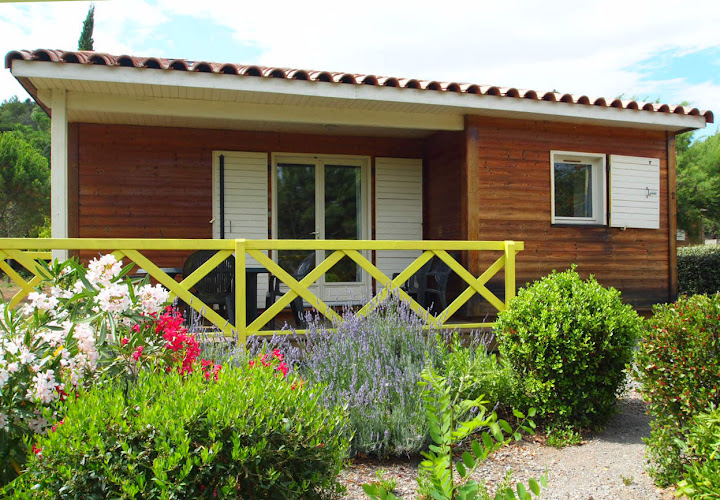 Camping Municipal L Espazo à Durban-Corbières
