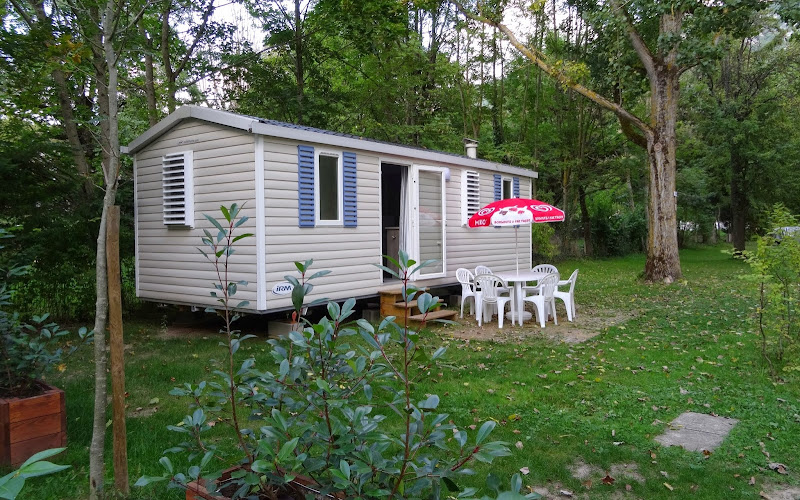 Campsite Le Clos des Peupliers à Barjac