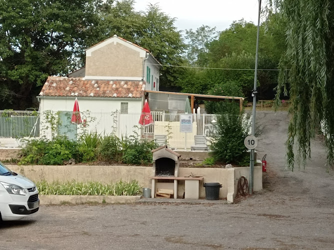 Camping Lou Troumpetoun à Montmeyan