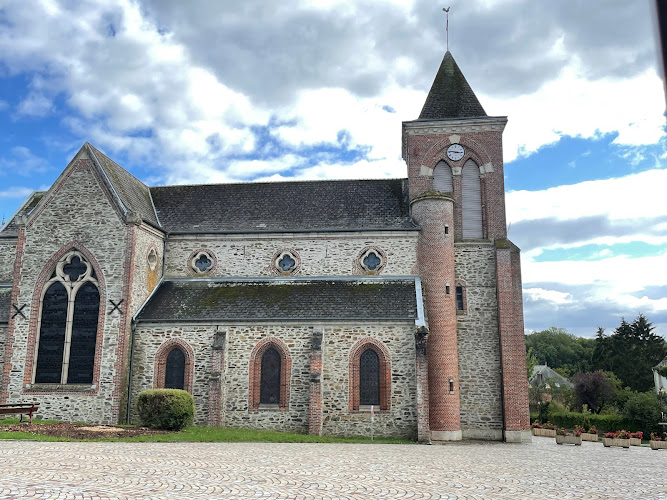Camping Du Pavillon à La Neuville-aux-Joûtes