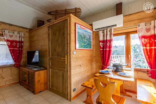 Le Chalet De La Source à Marthod