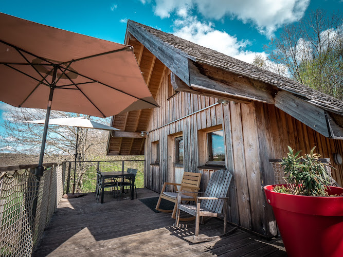 Les Lodges du Reynou à Le Vigen