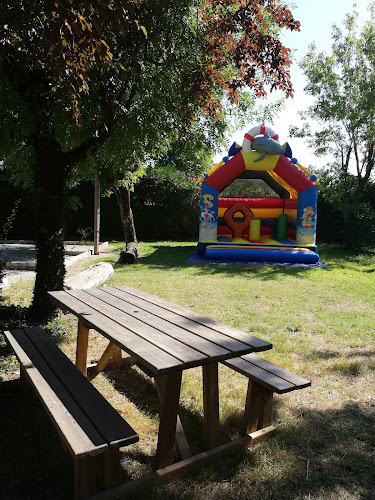 Camping L Oree des Bois à Royan