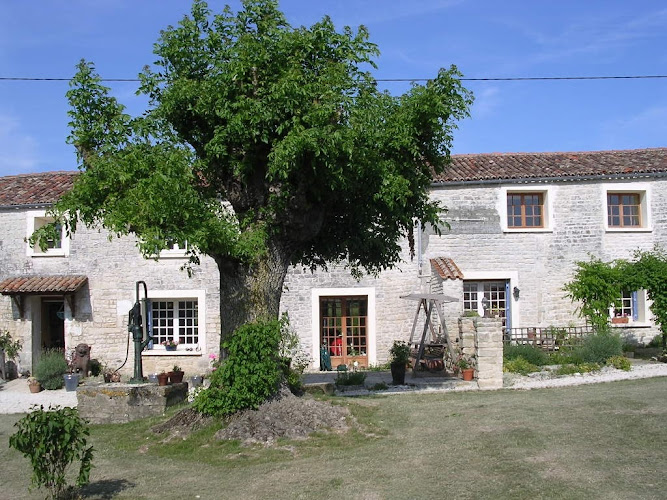 La Garenne Family Gites à Saint-Mandé-sur-Brédoire