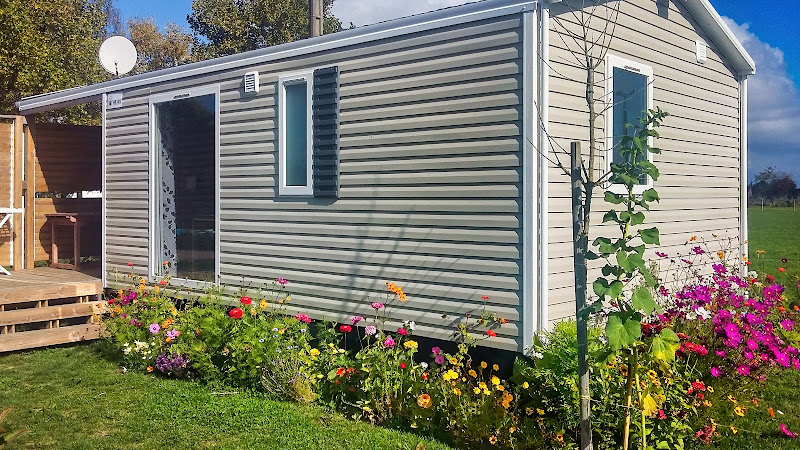 Camping Loire et Chteaux (restaurant à Bréhémont
