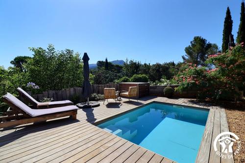 La Petite Maison à St Marc Jaumegarde