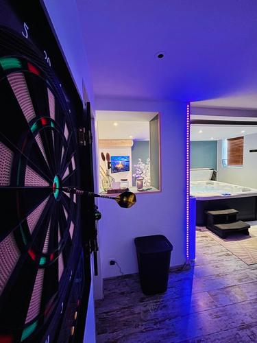Loft Aux Retrouvailles, Gite avec Jacuzzi à Moriviller