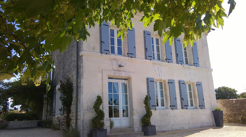 Le Mas De La Tonnelle à Saint-Même-les-Carrières