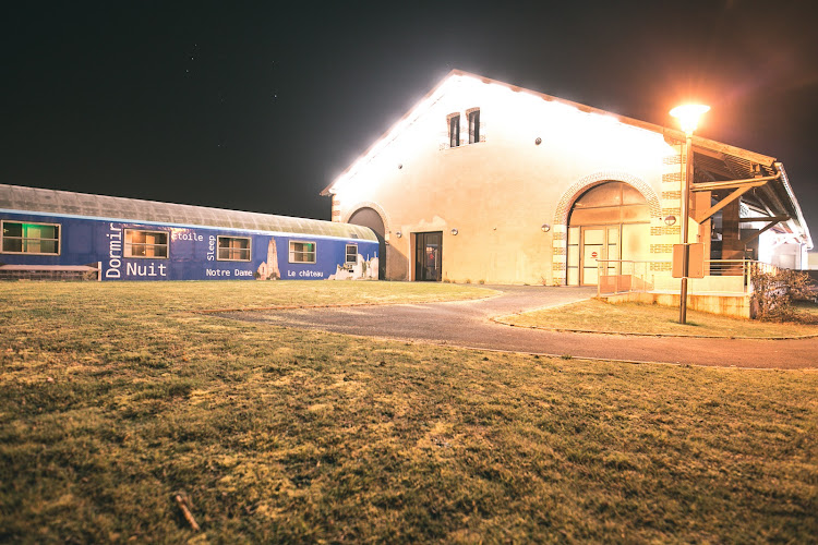 Au Petit Brasseur Wagon Lit à Bressuire