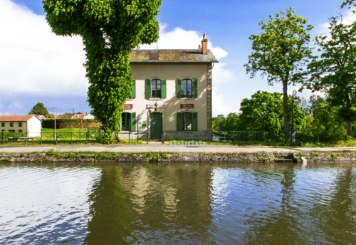 Gîte d'étape du Pont-Canal -