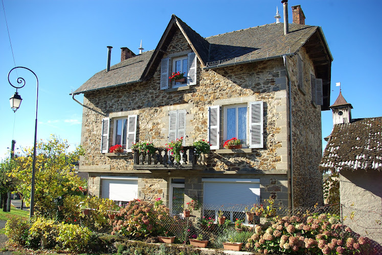 Gîtes chez Annie à Puycapel