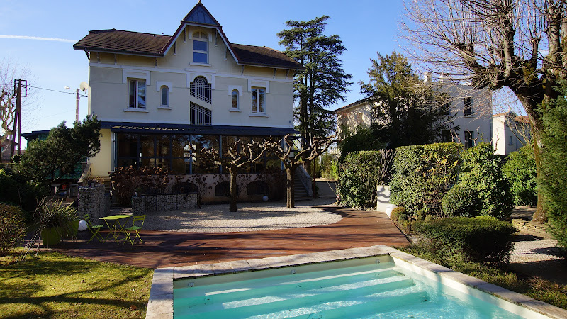 Hôtel _ L Orée du Parc à Romans-sur-Isère
