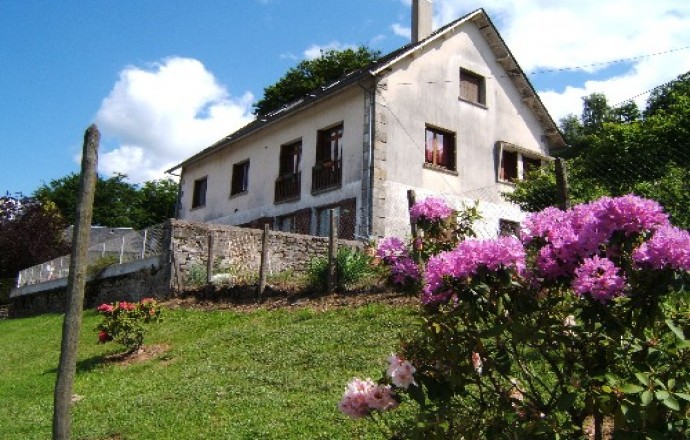Gîte communal à Saint-Hilaire-les-Courbes