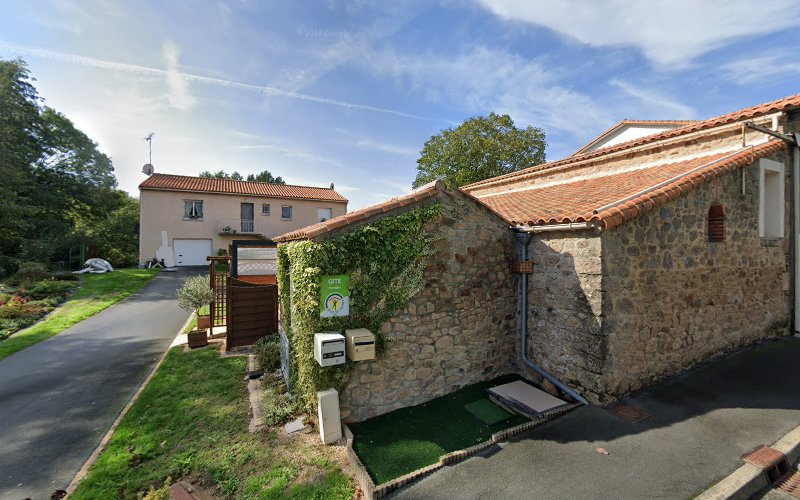 Au bord du Petit Lay à Saint-Mars-la-Réorthe