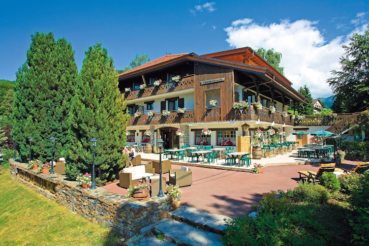 Hôtel le Cro-Bidou et ses chalets à Saint-Paul-en-Chablais