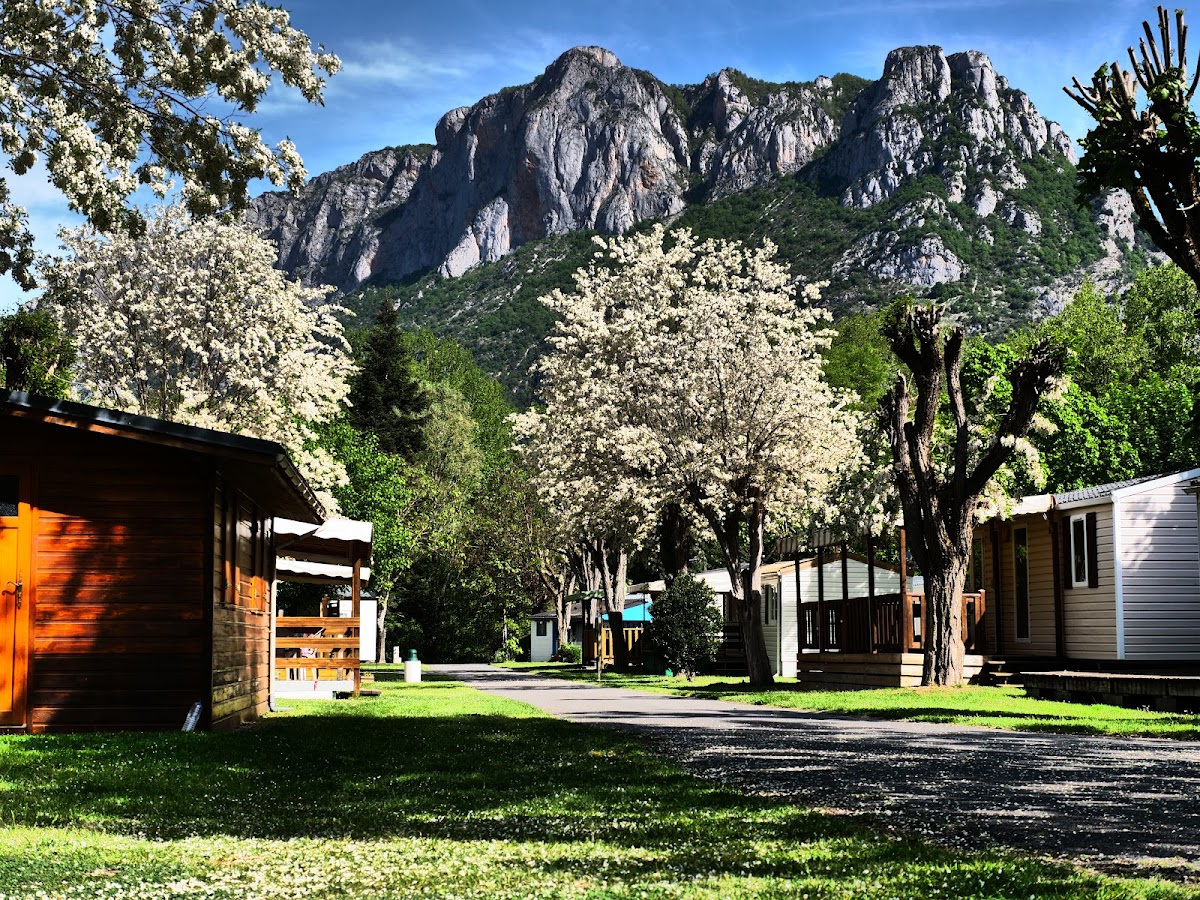 Camping Pays de Beille à Les Cabannes