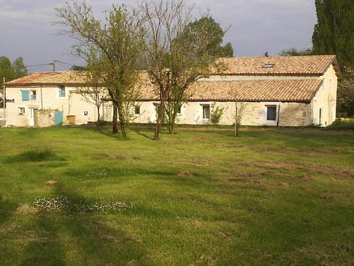 Le Logis de Berri à Saint-Martin-De-Bernegoue