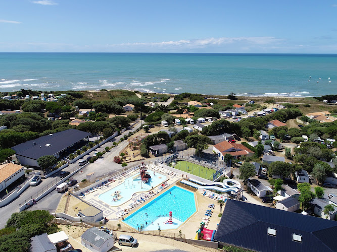 Camping APV l Anse des Pins Oléron à Saint-Georges-d'Oléron