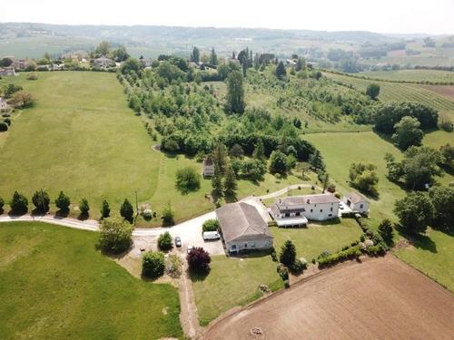 Domaine du petit colombier à Sainte-Livrade-sur-Lot