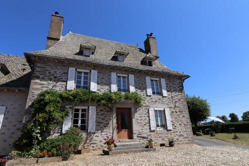 Roannes Saint Mary