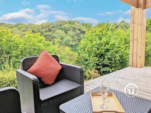 Chalet 24 La Forêt, Camping de Coupeau, 4 pers, mezzanine à Saint-Berthevin