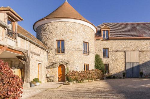 La Tour à CERNAY-LA-VILLE