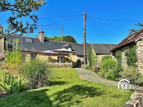 Gîte du petit rocher à Sainte-Suzanne-et-Chammes